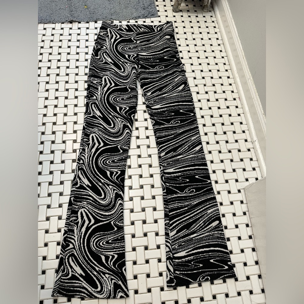 Zara Black and White Swirl Pattern Flare Jeans